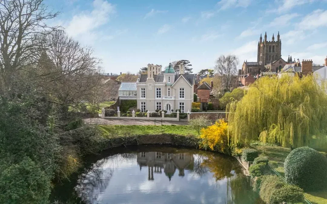 PROPERTY | This stunning property in Hereford is available to purchase with incredible interiors and wonderful views