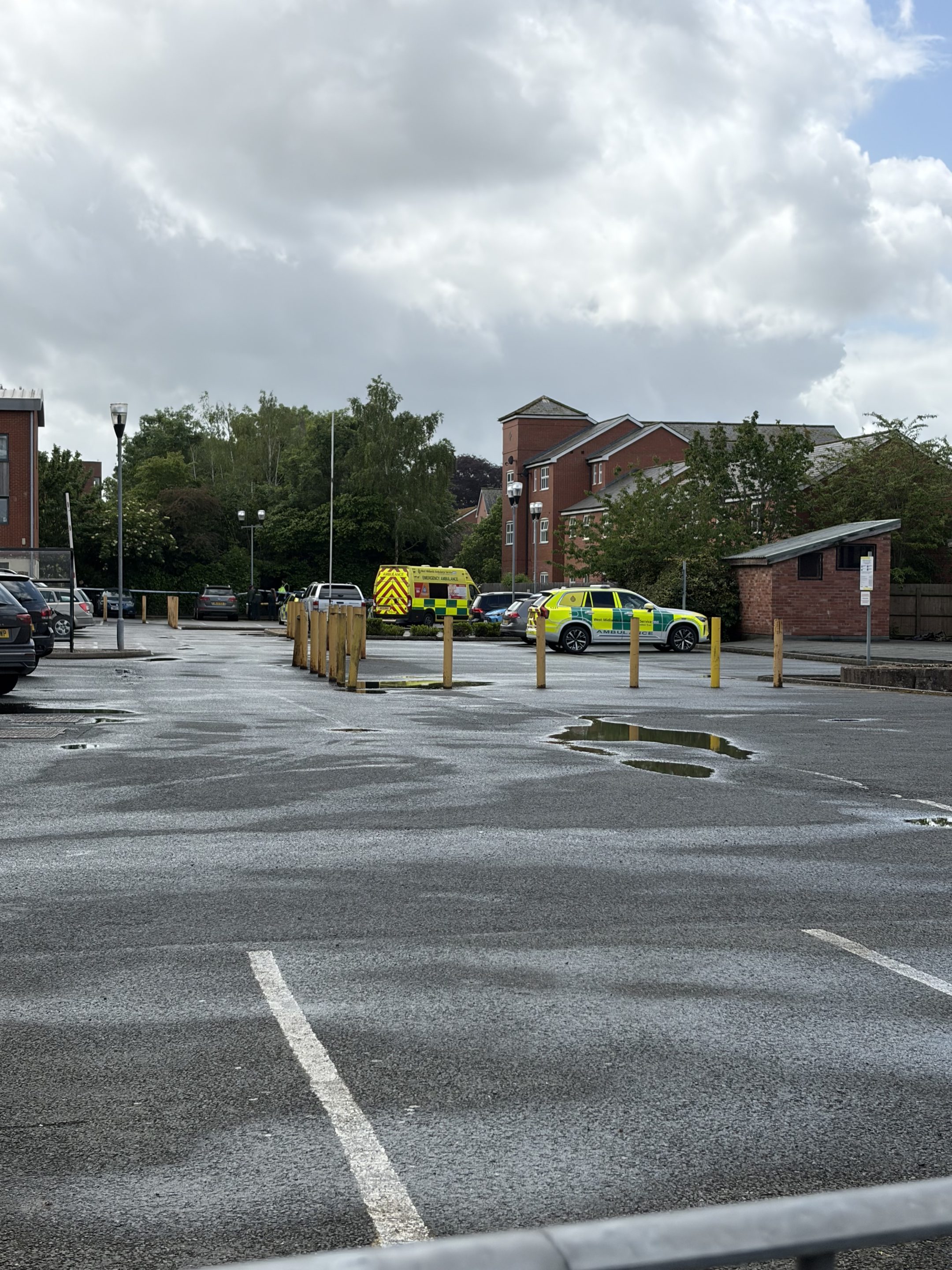 BREAKING | Police confirm a body has been recovered from a wooded area near Sainsbury’s in Hereford this lunchtime