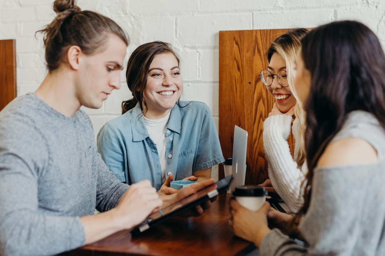 NEWS | NHS England issues important message to hundreds of thousands of students heading to university this autumn